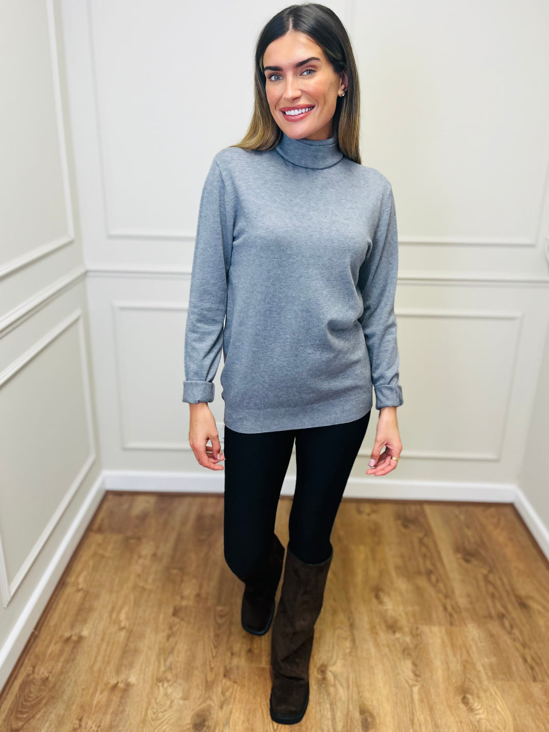 "ROBIN" Polo Neck-Silver