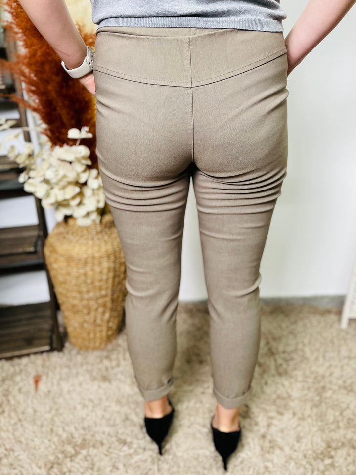 "CARMELA" Smooth MAGIC Trouser-Mocha