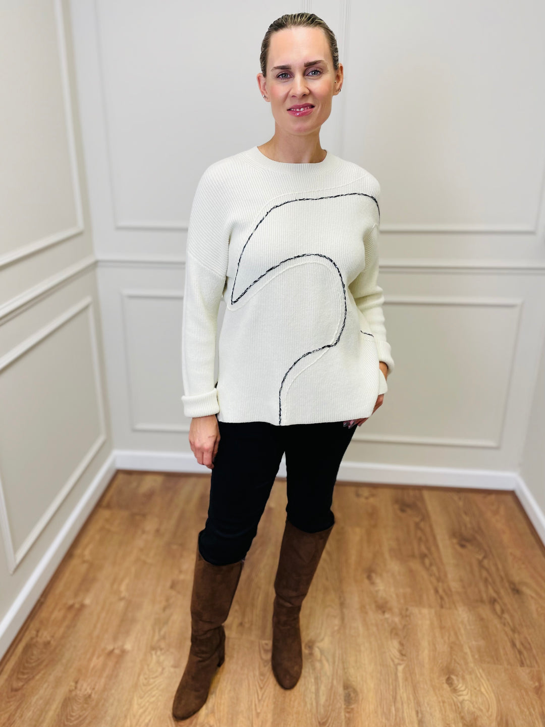 "CLARA" Soft Jumper-White