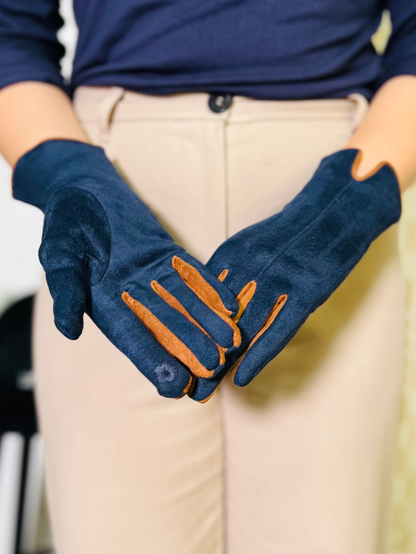 Two Toned Gloves-Navy & Tan