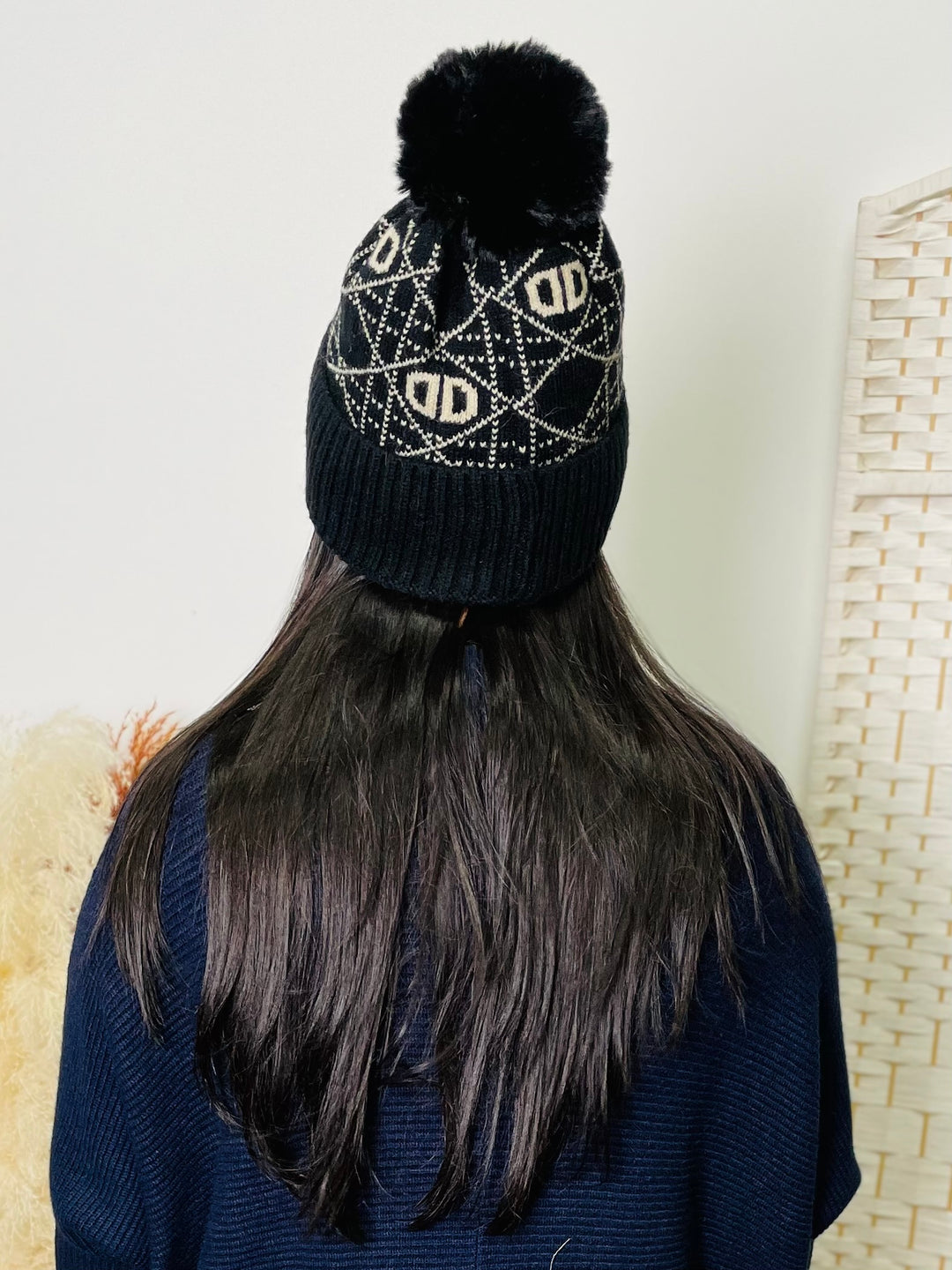 "DD" Faux Fur Pom Hat-Black