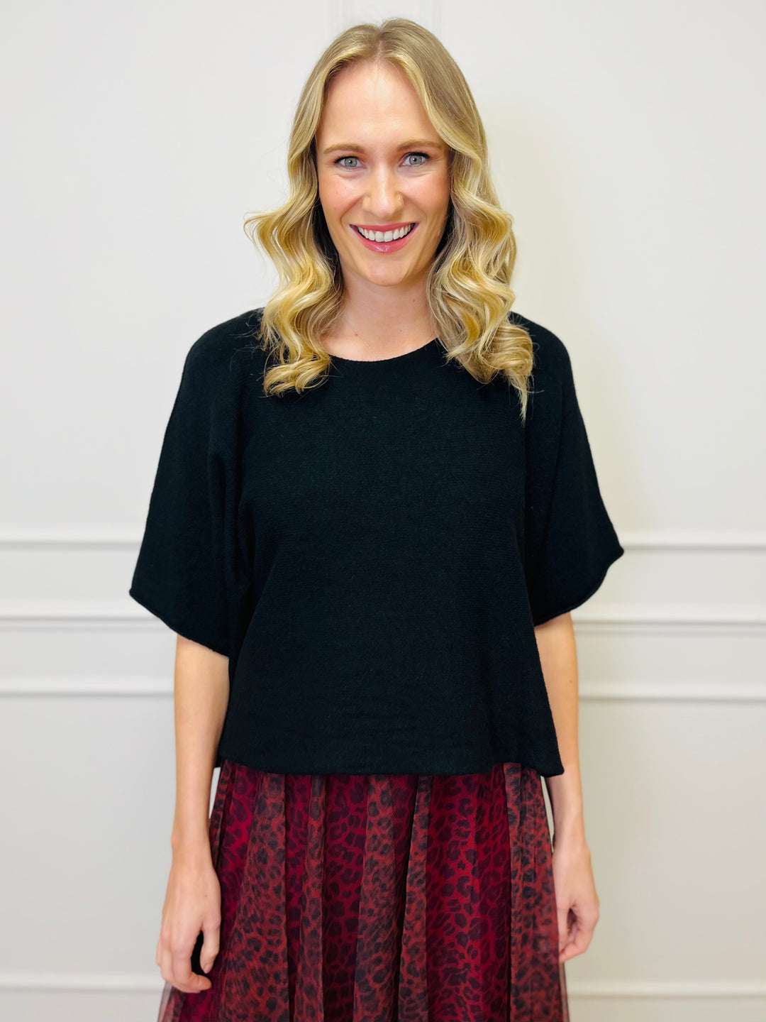 "ALICE” Short Sleeve Fine Knit-Black