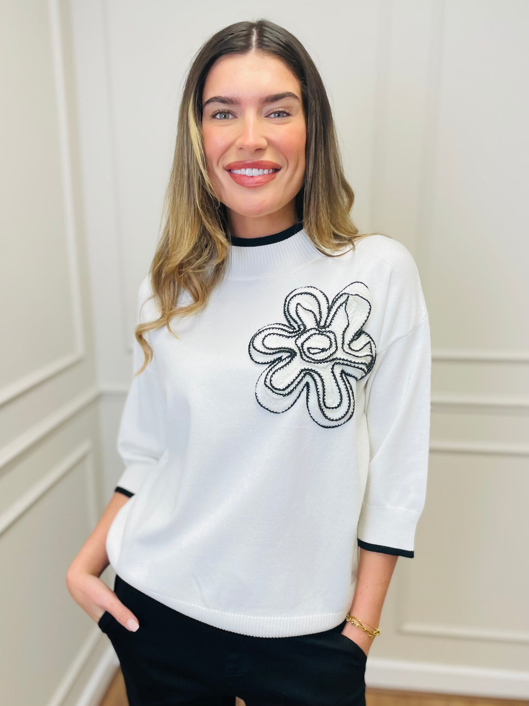 "ROSE" Floral Applique Knit-White & Black