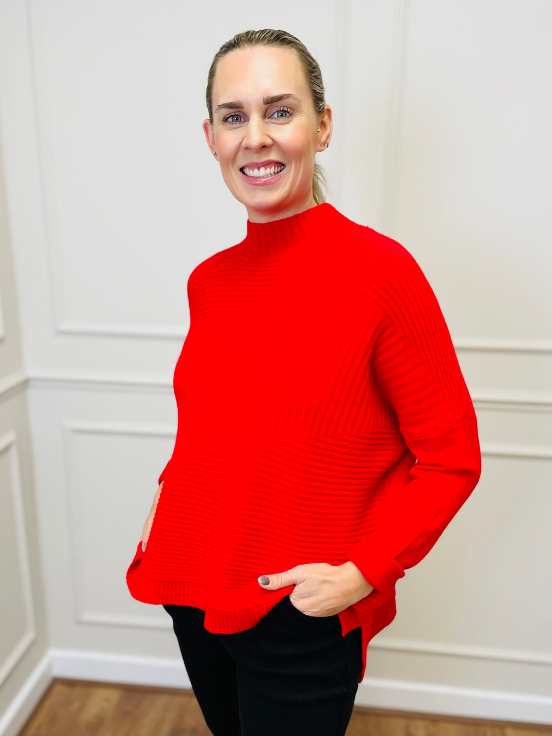 "LULU" Knitted Jumper-Red