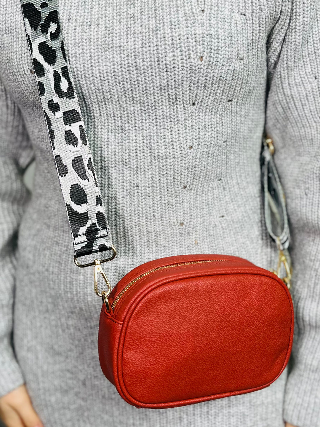 "POOCHI" Small Crossbody Handbag-Rust Orange