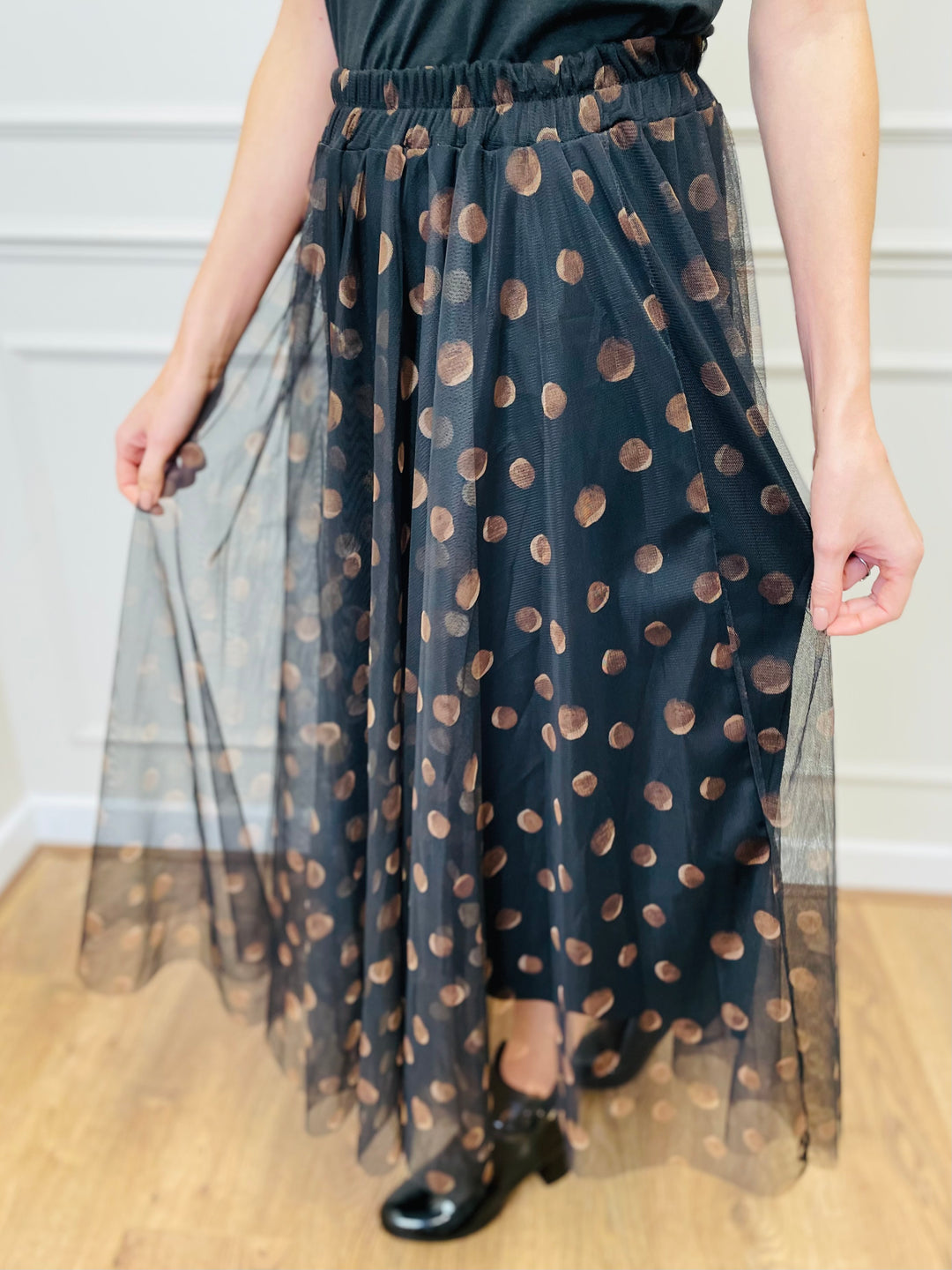 "IZZY" Polkadot Print Tulle Skirt-Black & Tan