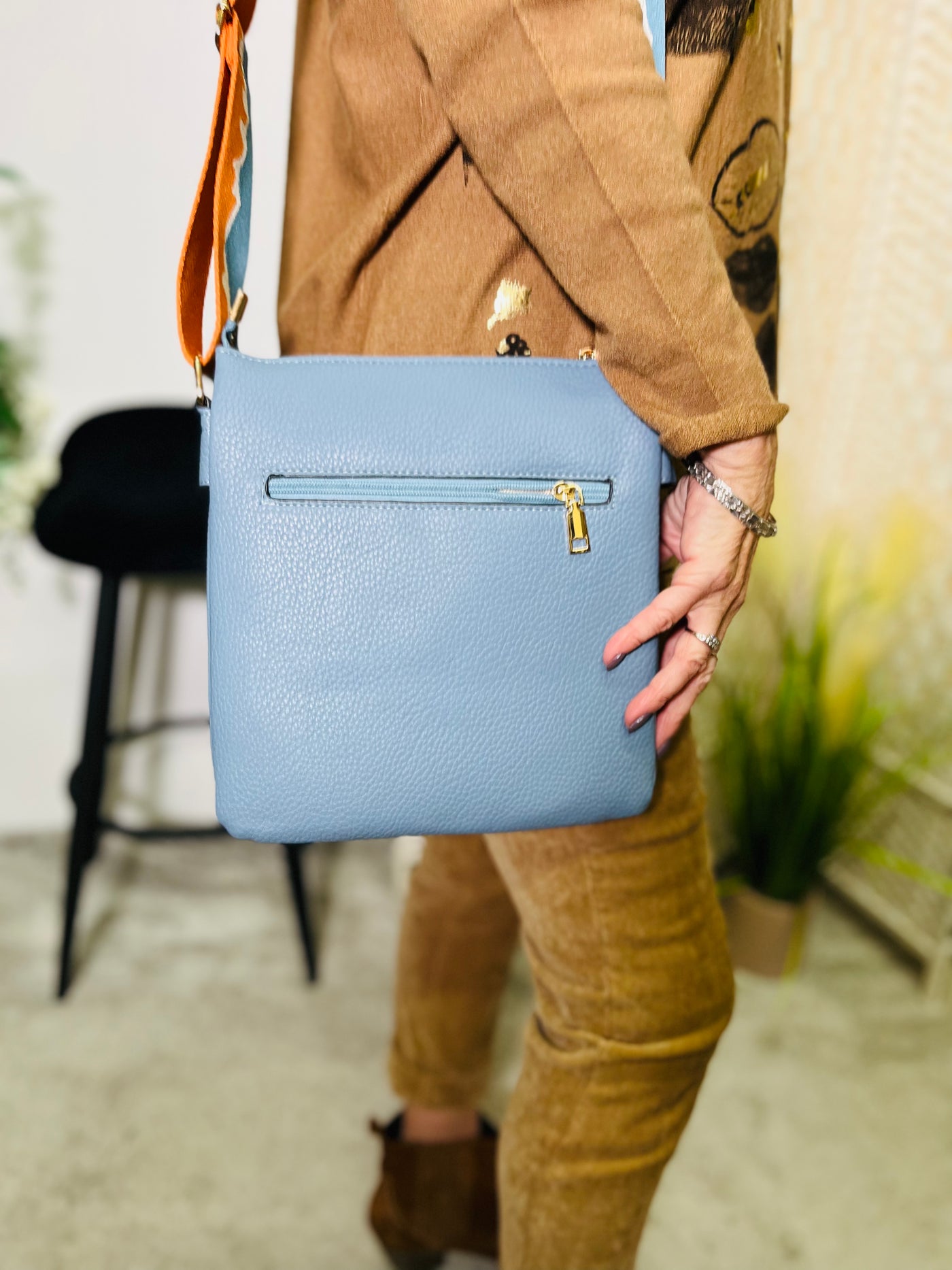 "POOCHI" Crossbody Handbag-Blue