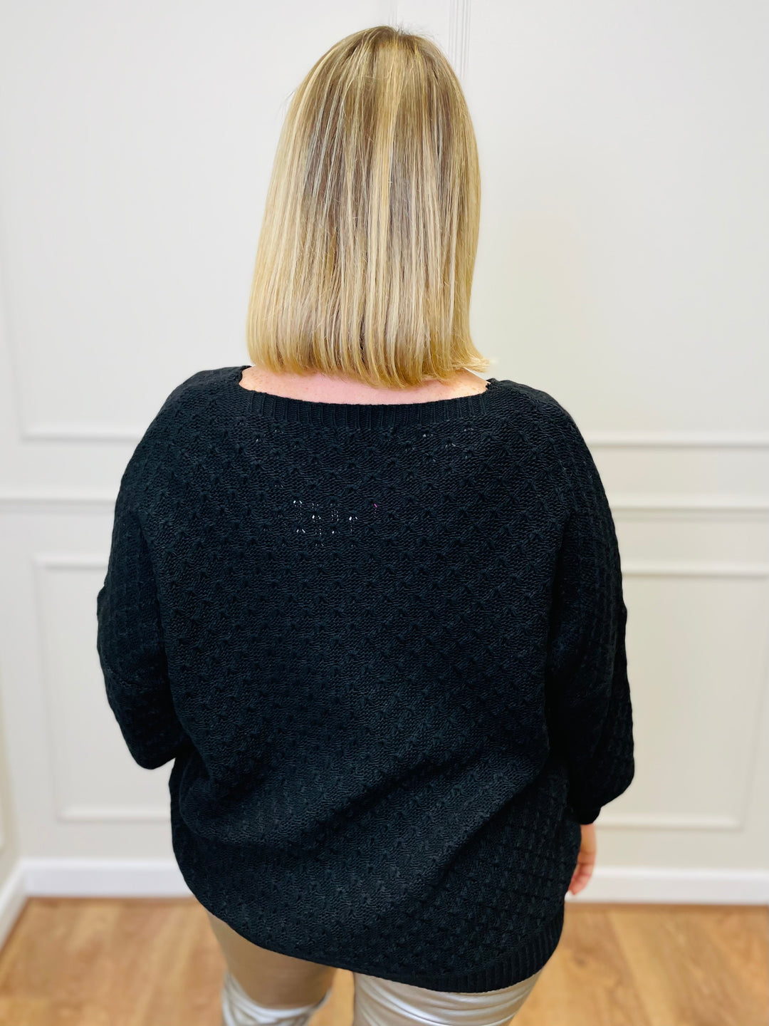 "RENATA” Metallic Jumper-Black