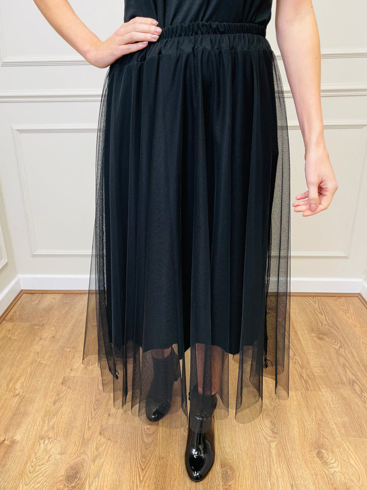 "IZZY" Tulle Skirt-Black