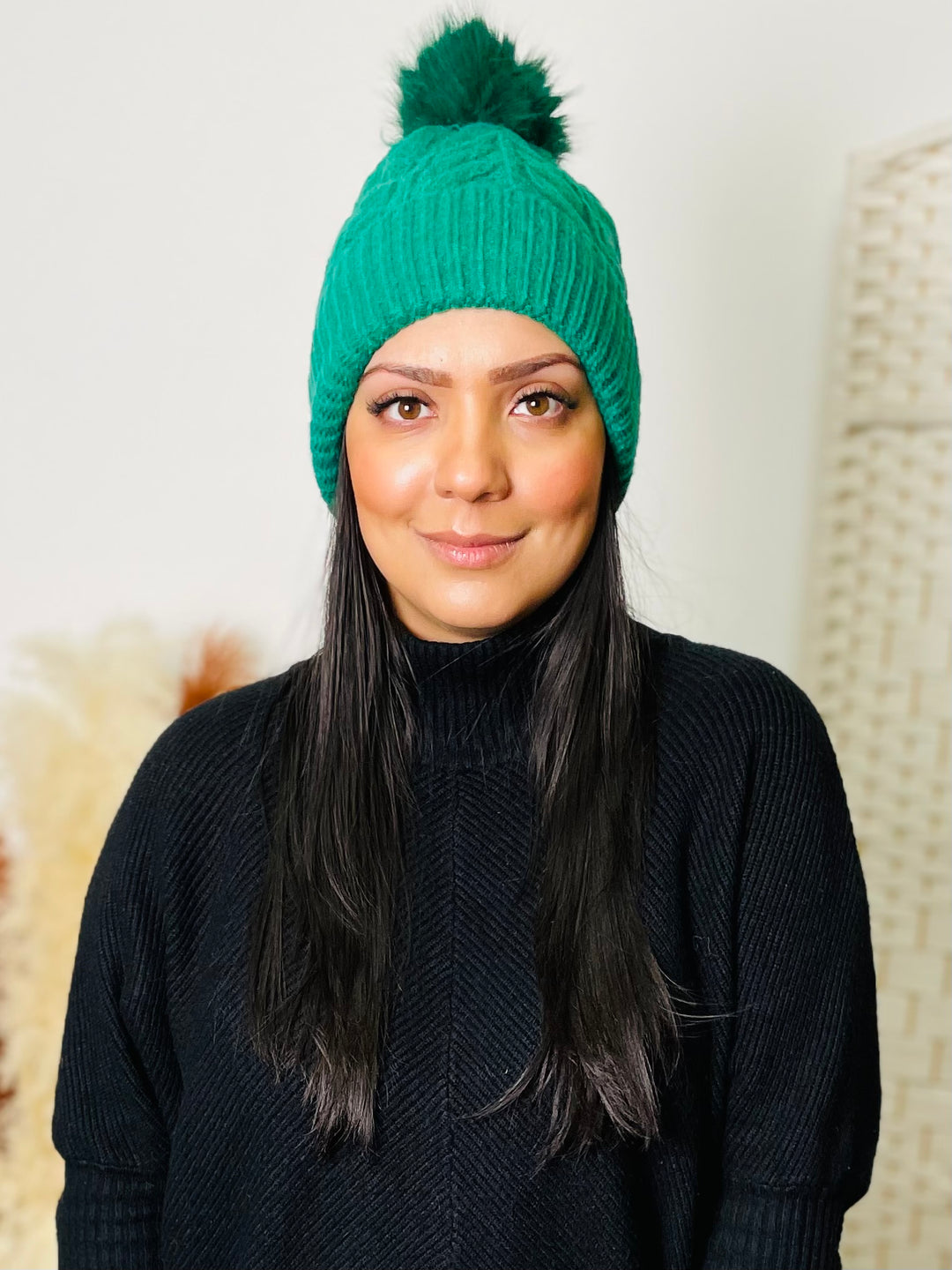  Knit Faux Fur Pom Hat