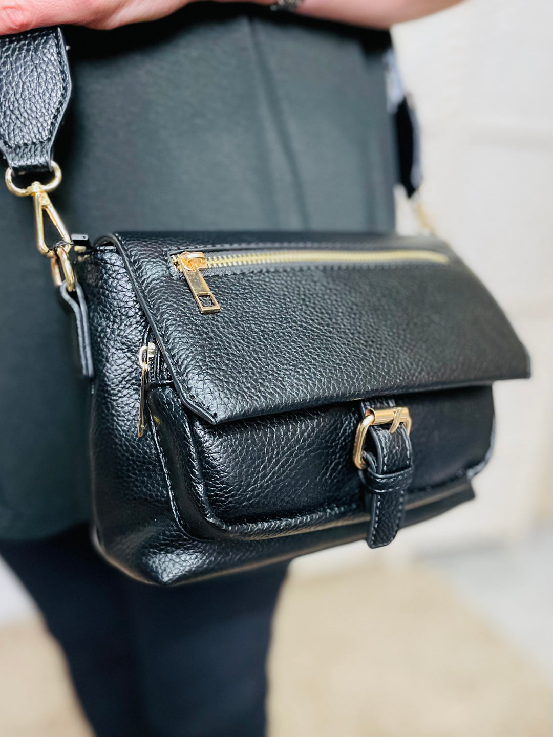 No.11 Crossbody Bag-Black