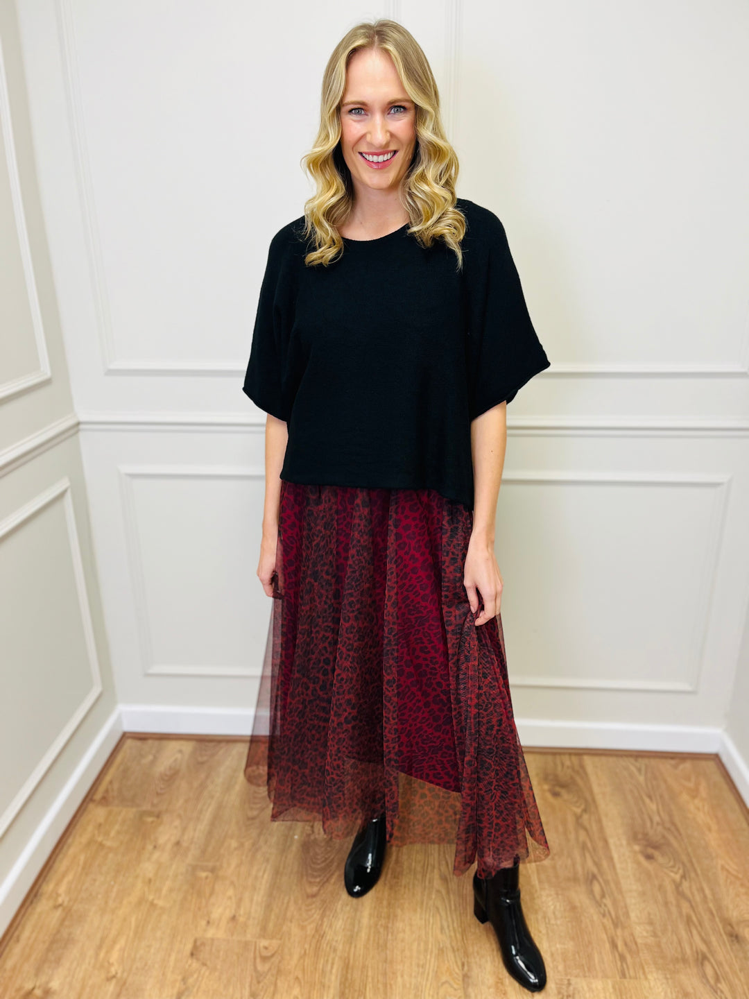 "ALICE” Short Sleeve Fine Knit-Black