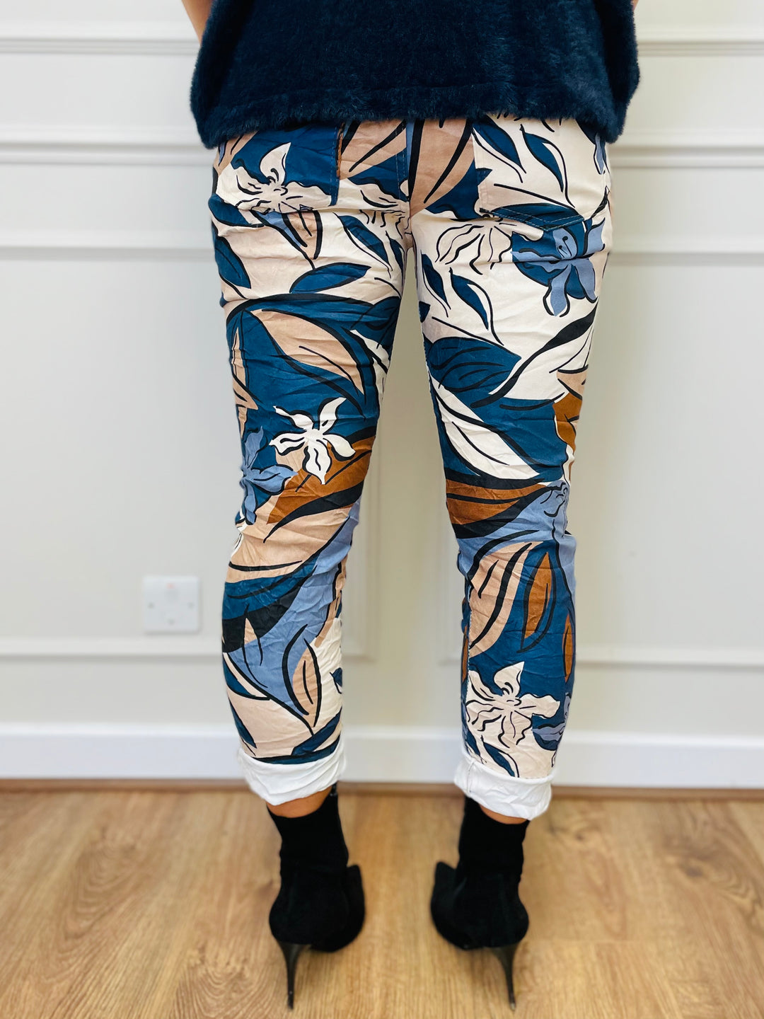 "CARMELA" Floral Print Trouser-Brown & Navy