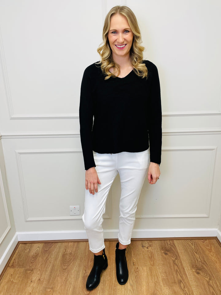 "MAGNOLIA" Fine Knit Jumper-Black