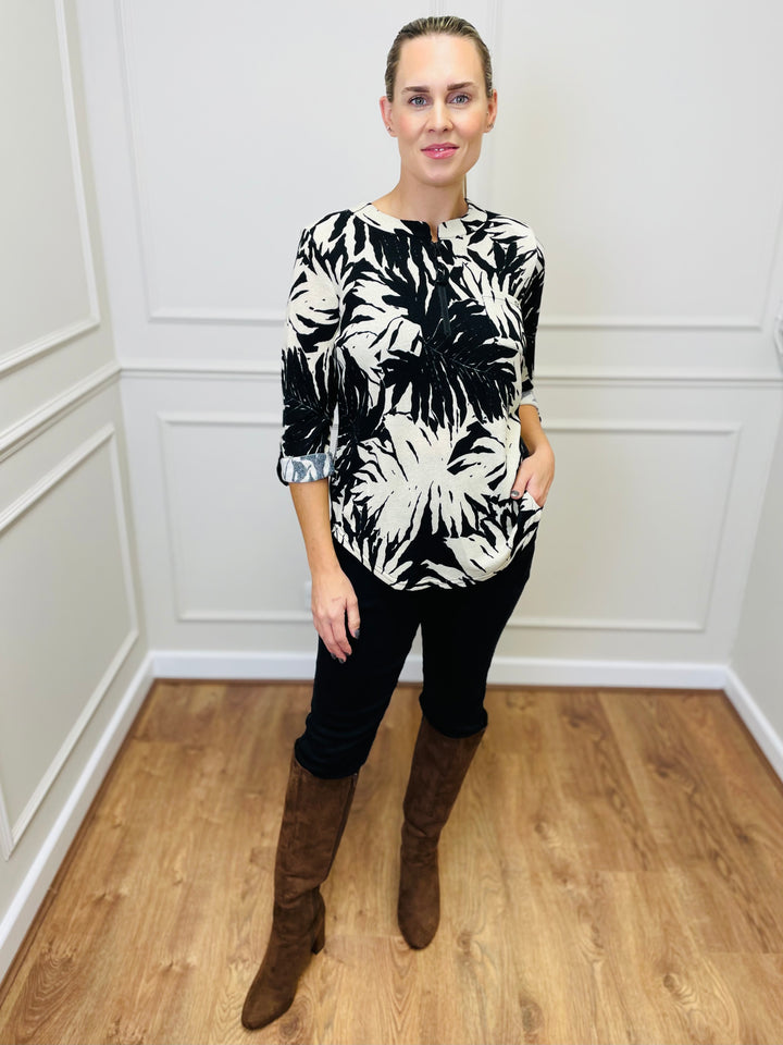 "ANNA" Floral Print Blouse-Cream & Black