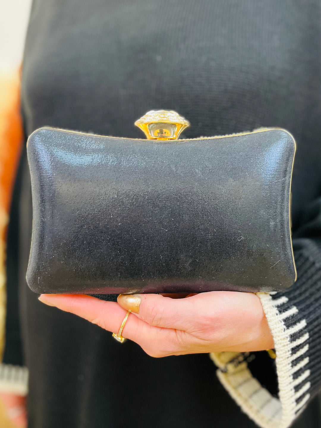 Black and gold clutch purse online