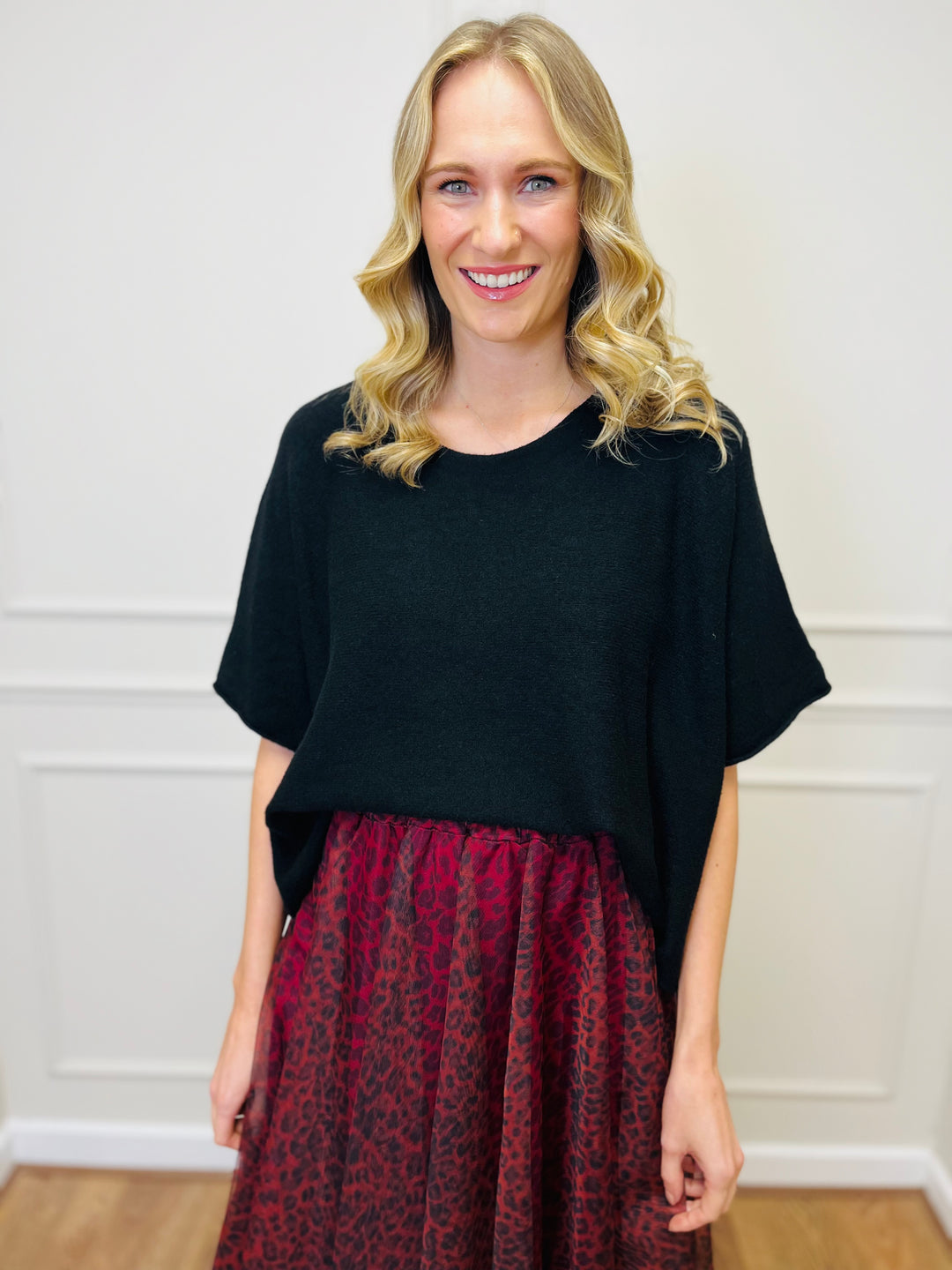 "ALICE” Short Sleeve Fine Knit-Black