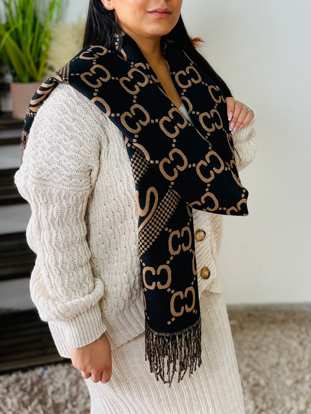 No.53 Designer Inspired Reversible Scarf-Black & Tan