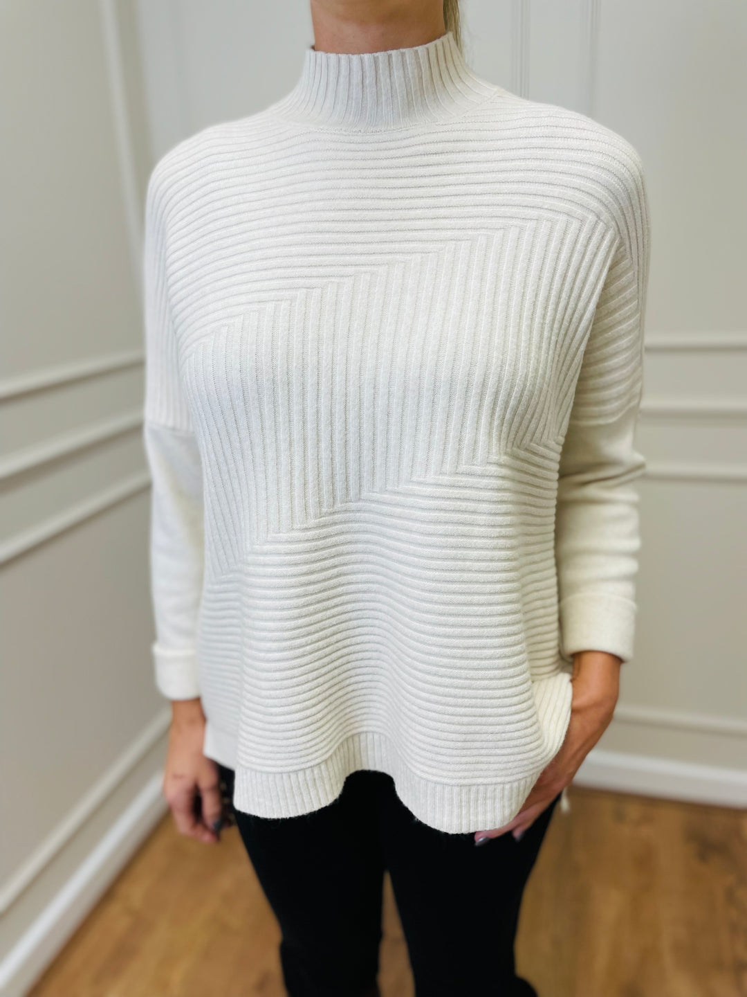 "LULU" Knitted Jumper-Cream