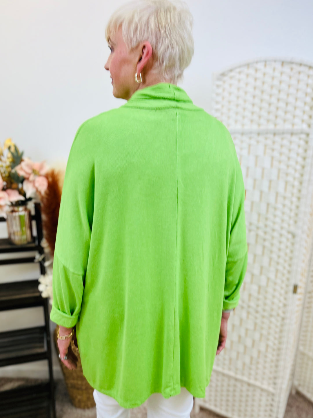 "DAKOTA" Super Soft Top-Apple Green