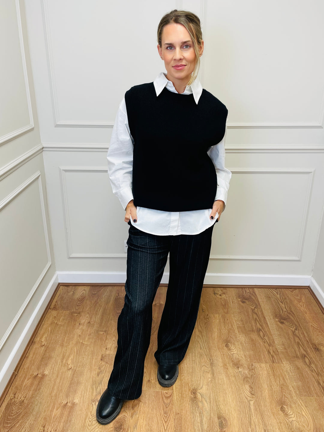 "LILI" Tank Top-Black