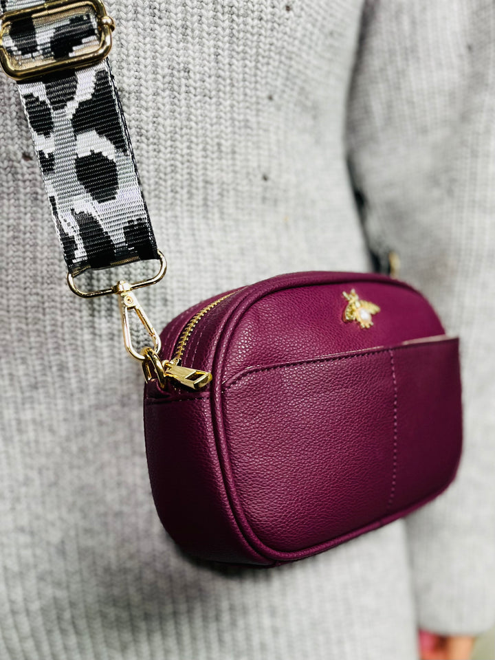 "POOCHI" Small Crossbody Handbag-Burgundy