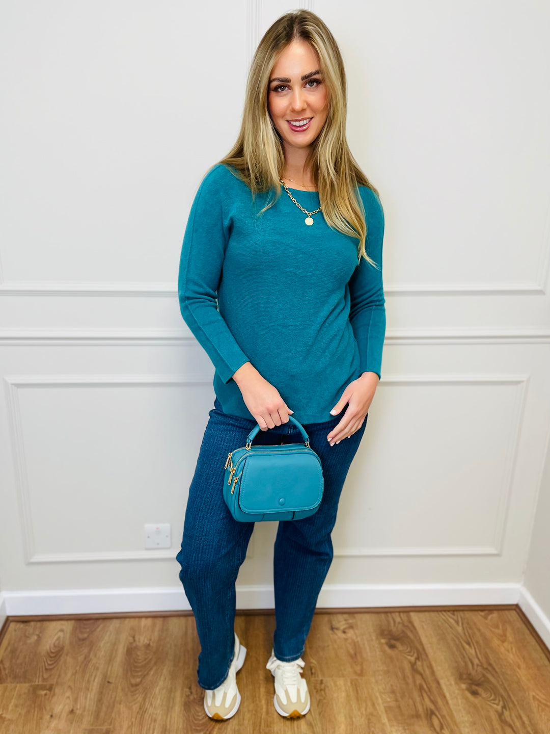 "MAGNOLIA" Fine Knit Jumper-Teal