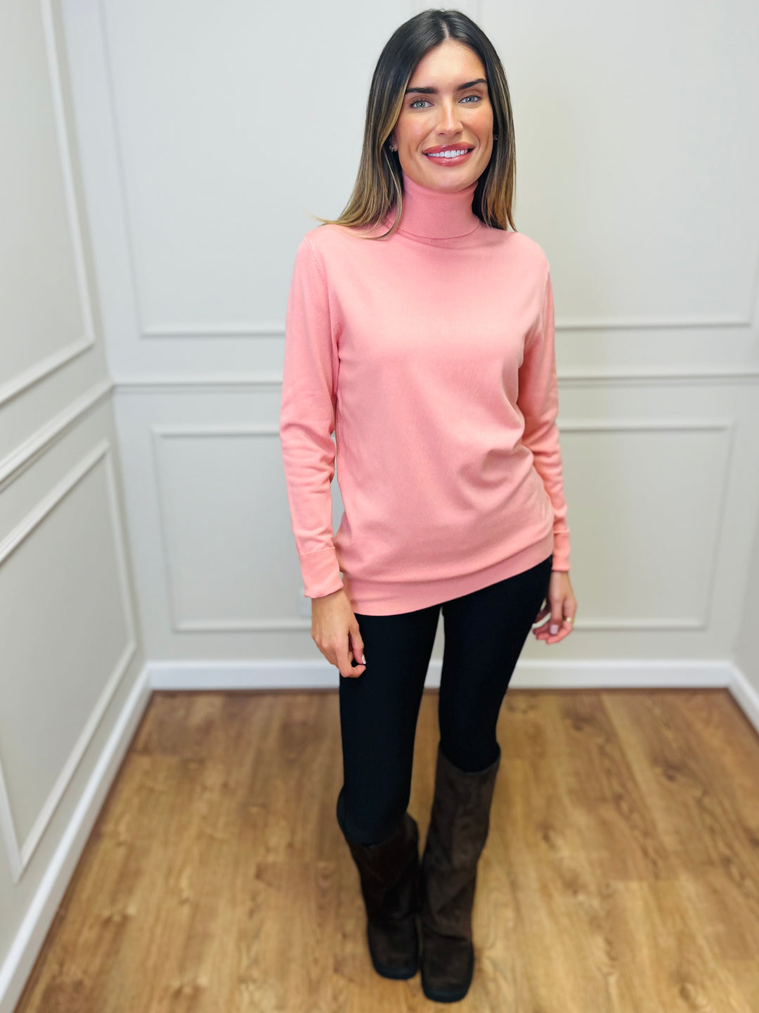 "ROBIN" Polo Neck-Pink
