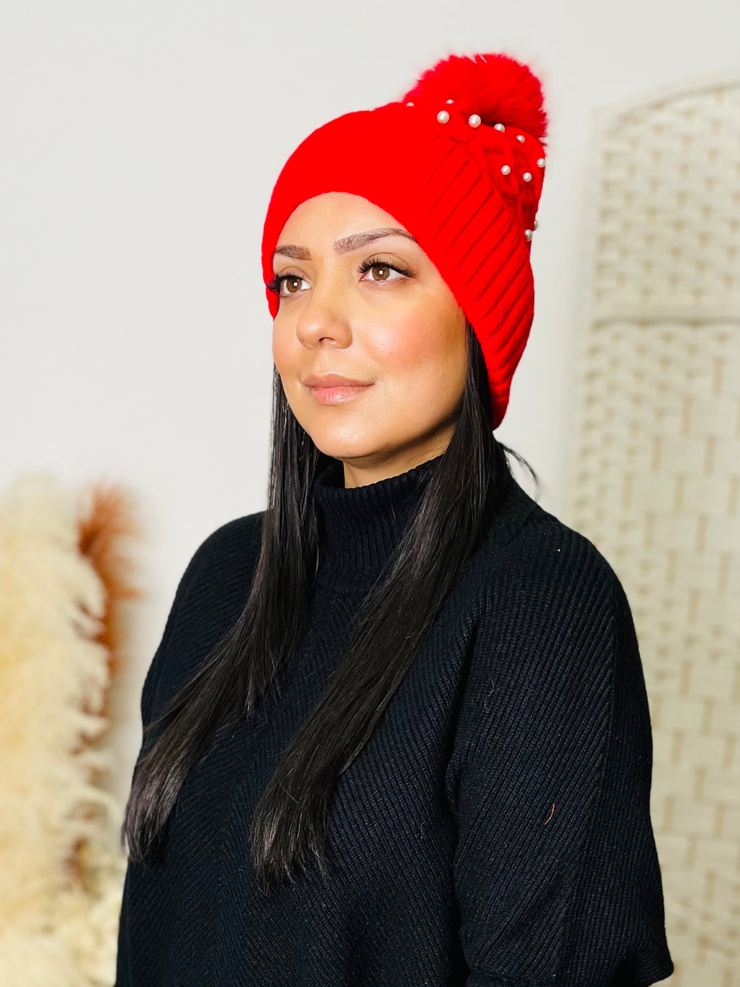 Pearl & Faux Fur Pom Hat-Red