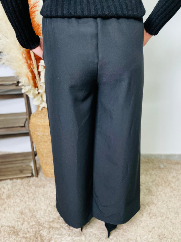 "BETTY" Wide Leg Trousers-Black