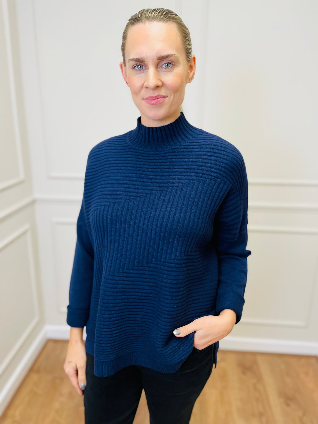 "LULU" Knitted Jumper-Navy