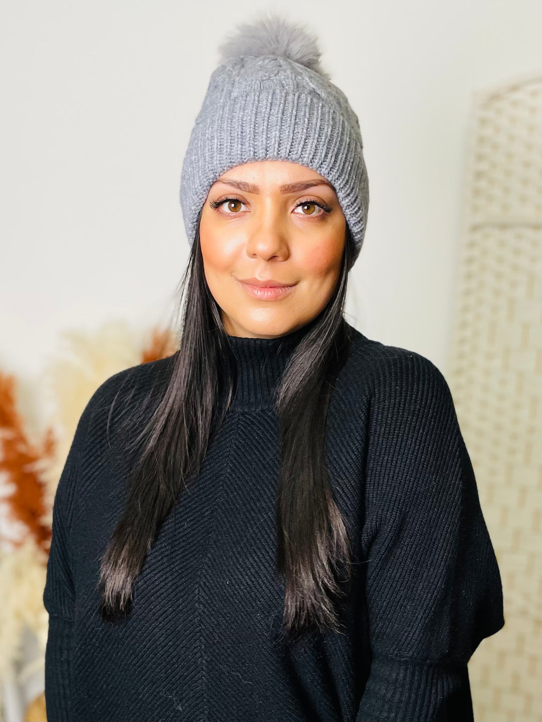  Knit Faux Fur Pom Hat