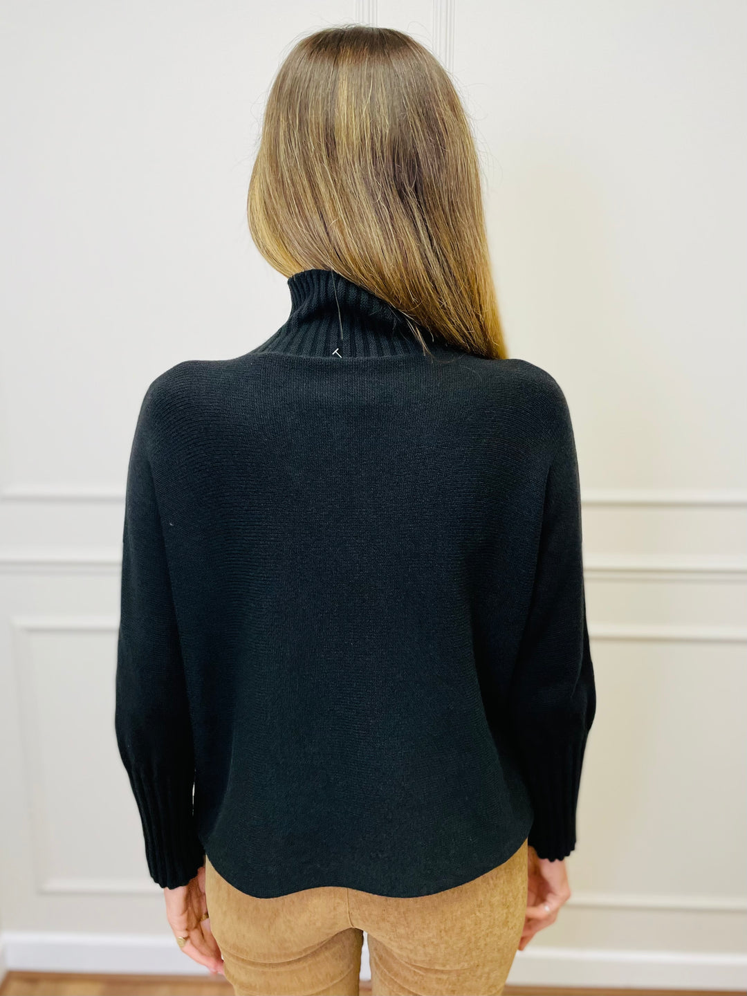 "AMANDA" Roll Neck Jumper-Black