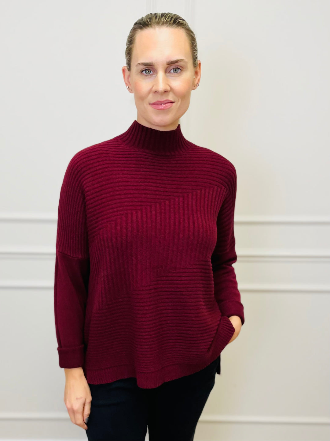 "LULU" Knitted Jumper-Burgundy