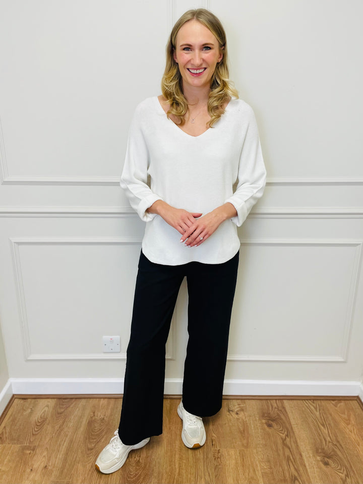 "MAGNOLIA" Fine Knit Jumper-White