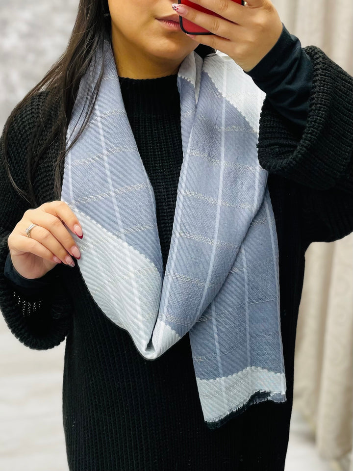 No.93 Stripe Print Scarf-Silver & Grey