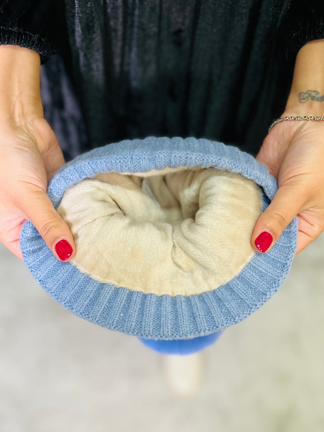 Mocha Knit Faux Fur Pom Hat