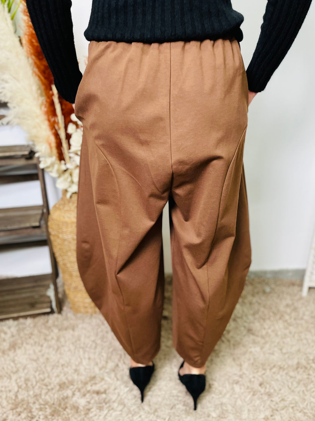 "AURA" Scuba Balloon Trousers-Brown