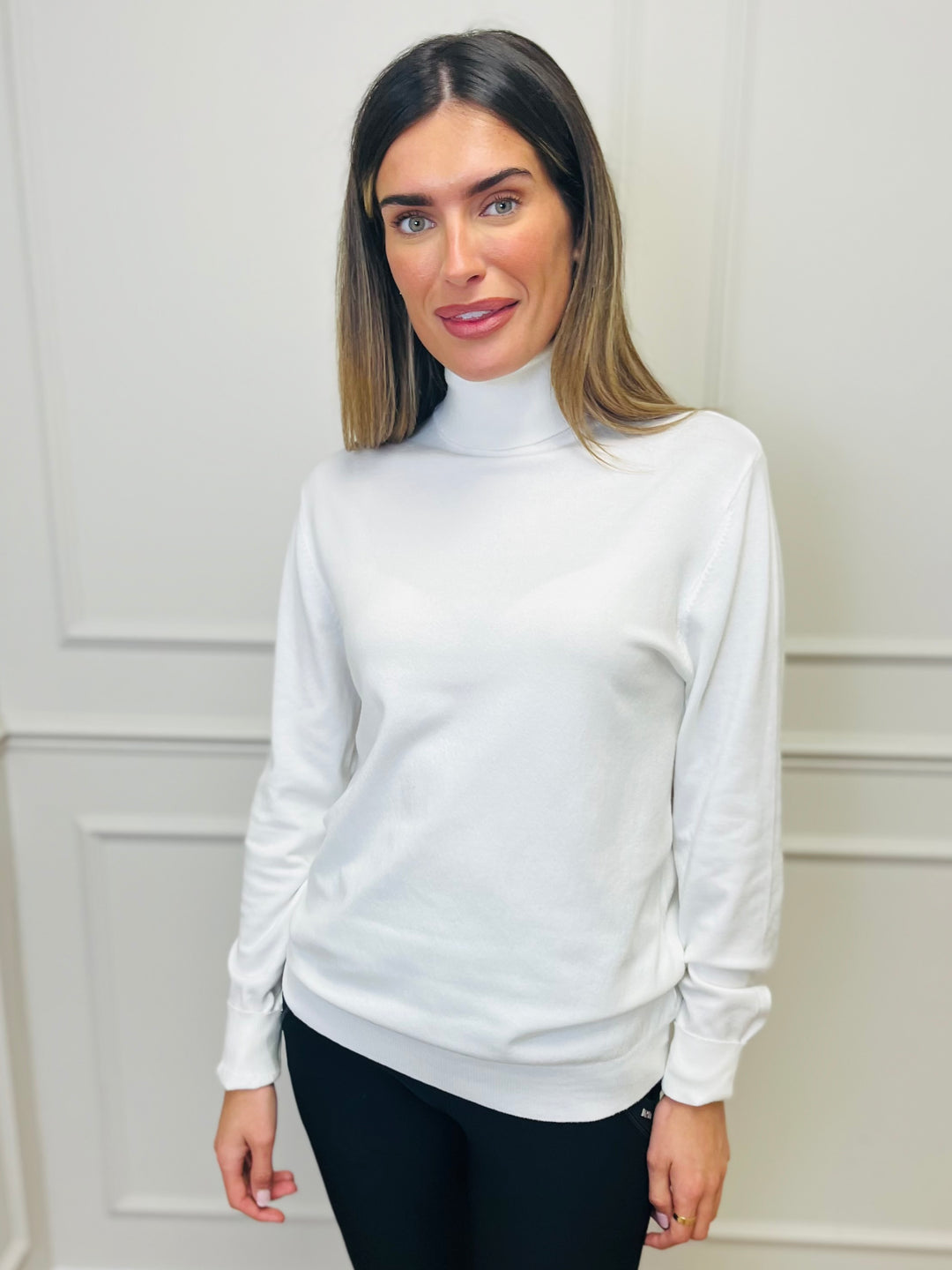 "ROBIN" Polo Neck-Cream