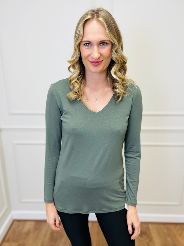 The Essential Long Sleeve "Magic" Vest-Green