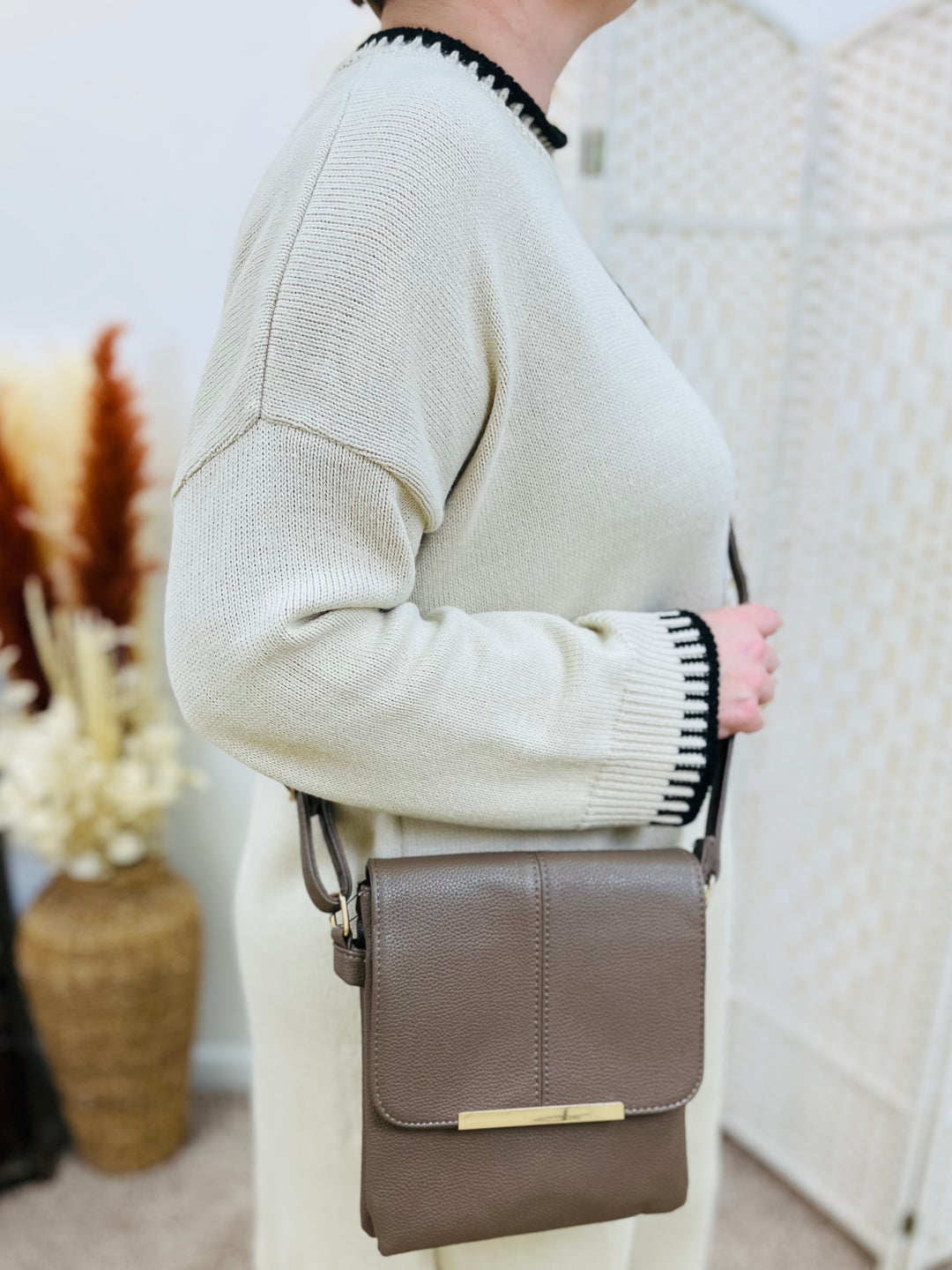 Small Crossbody Handbag-Mocha