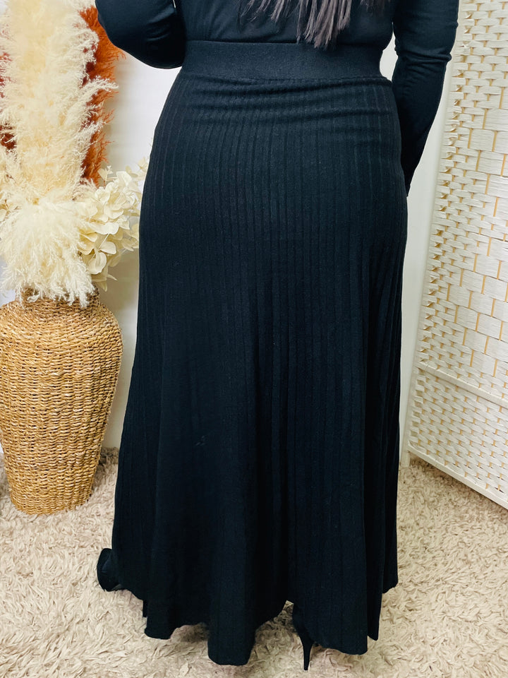 "ANNA" Maxi Skirt-Black