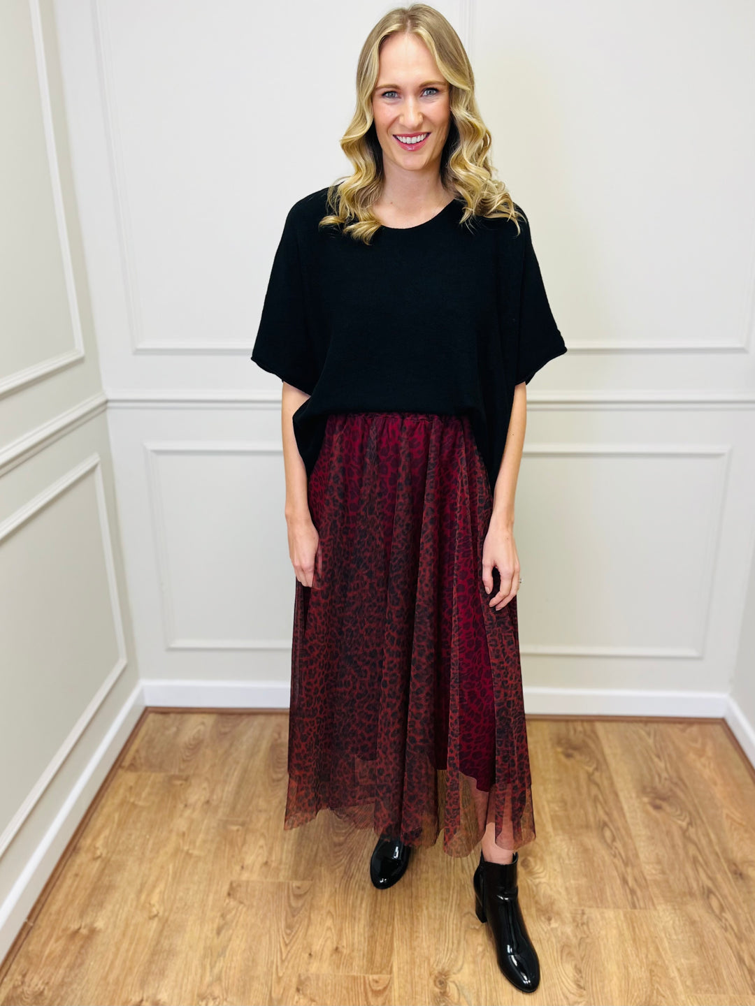 "ALICE” Short Sleeve Fine Knit-Black