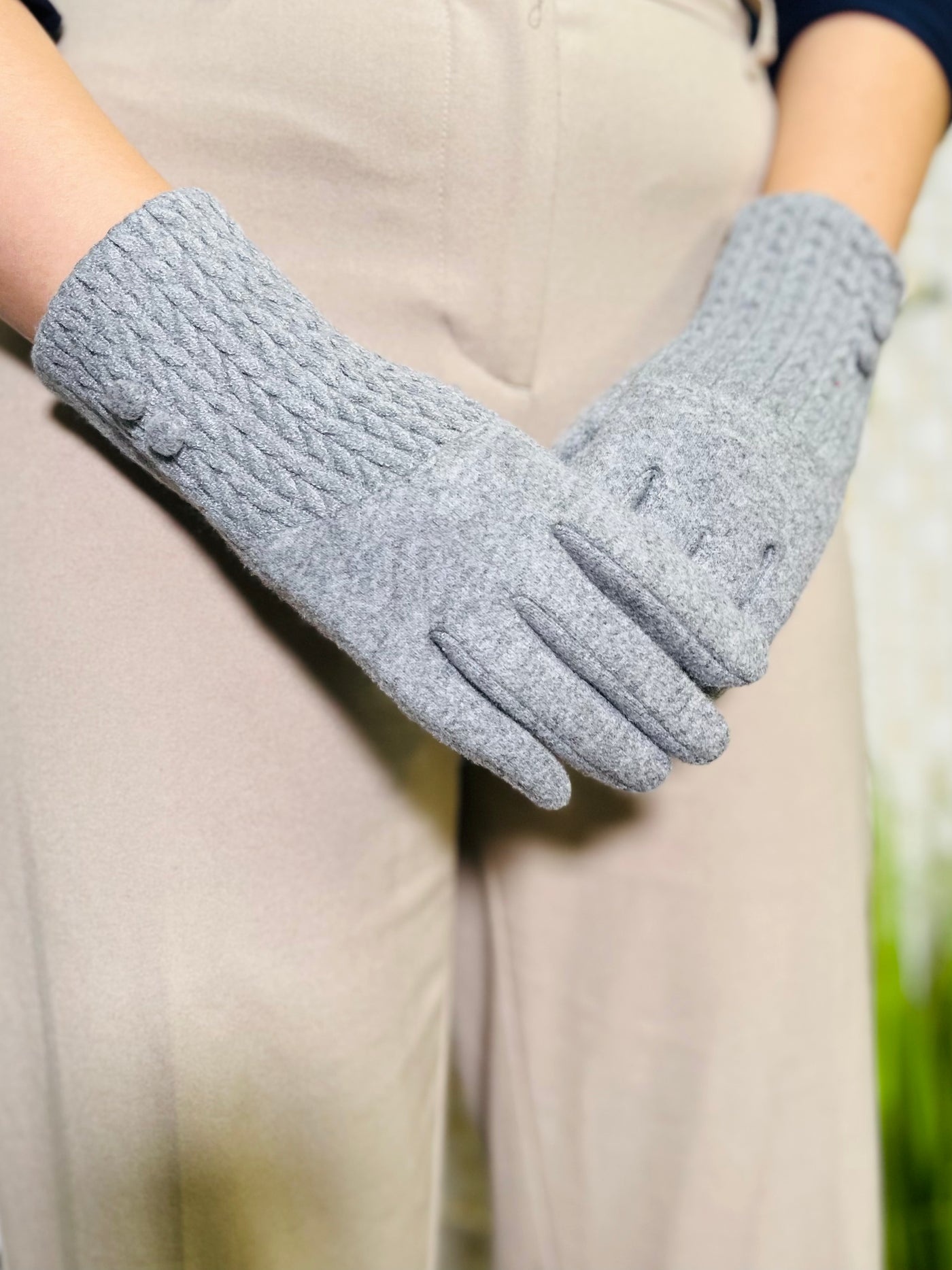 Knitted Gloves-Silver