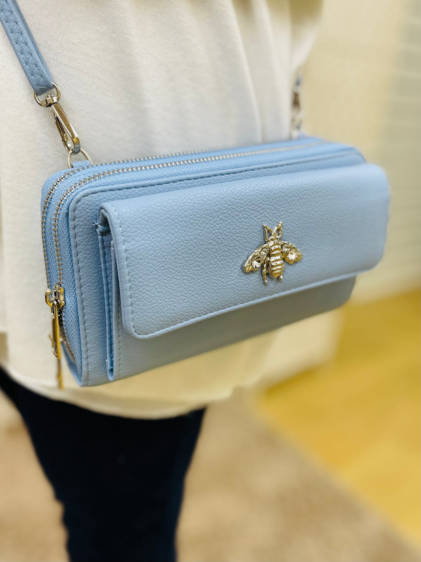 "POOCHI" Phone Pouch-Sky Blue