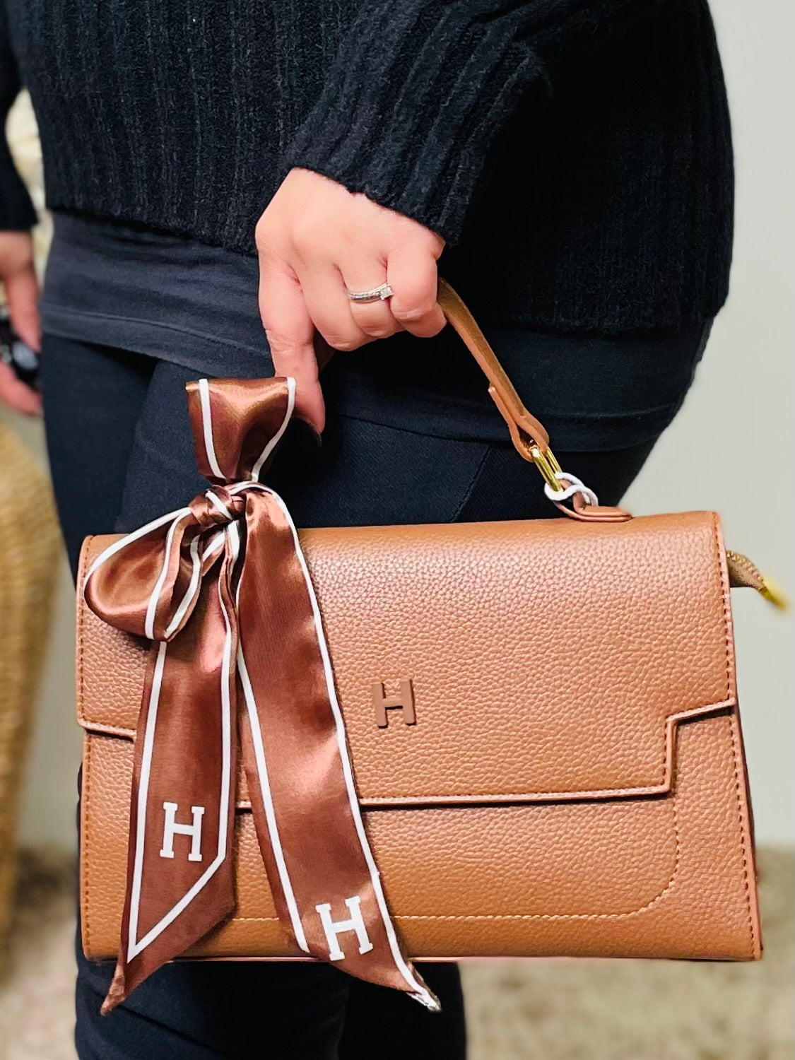 No.33 Designer Inspired Handbag Tan