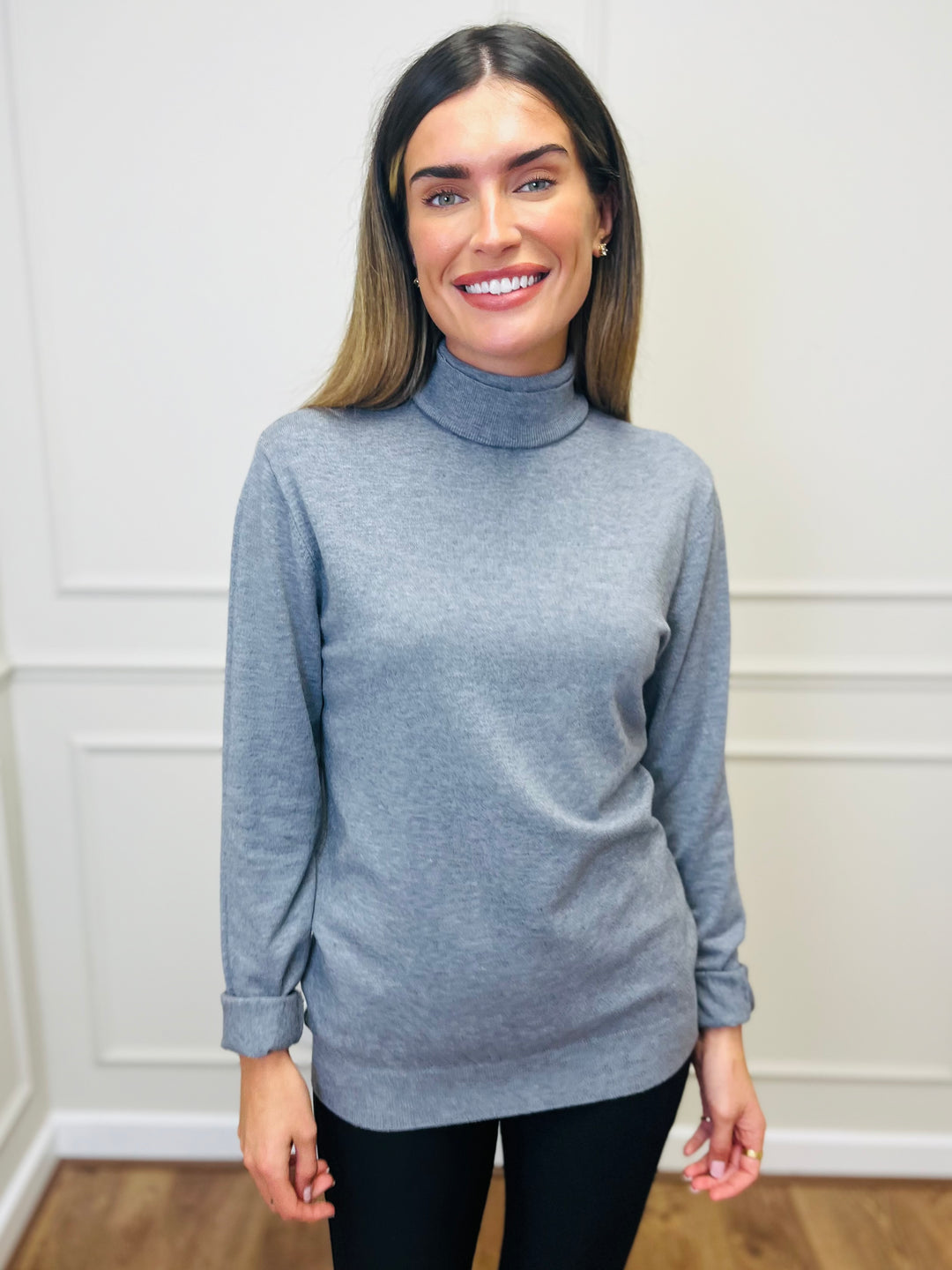 "ROBIN" Polo Neck-Silver