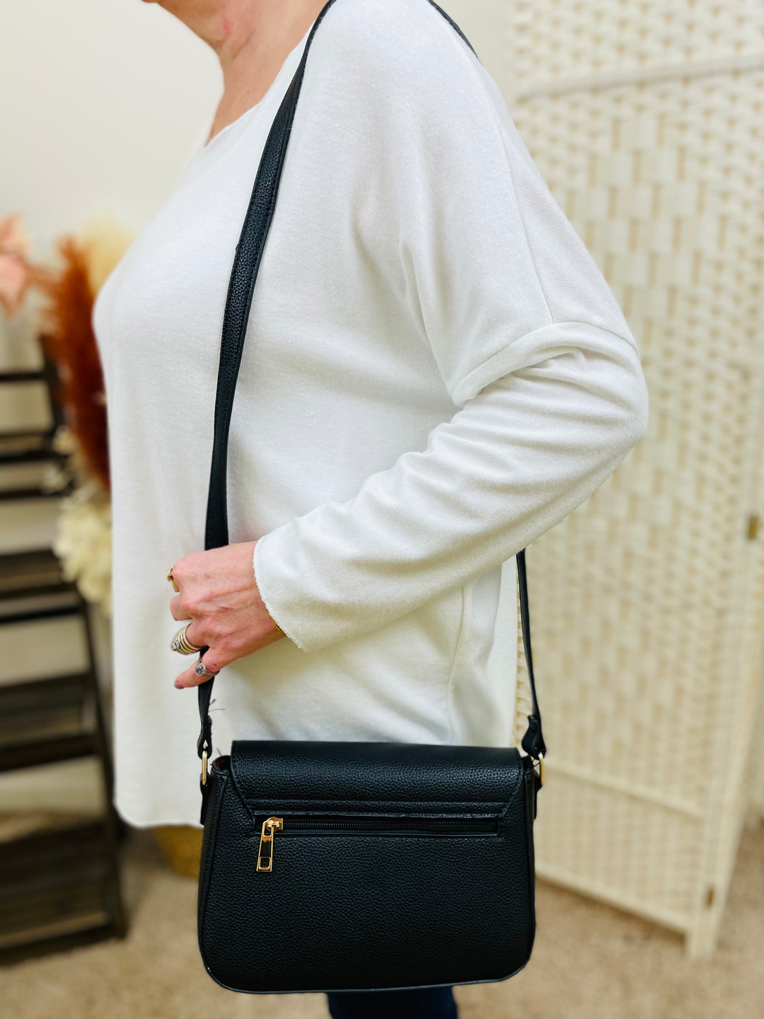 Crossbody Handbag-Black