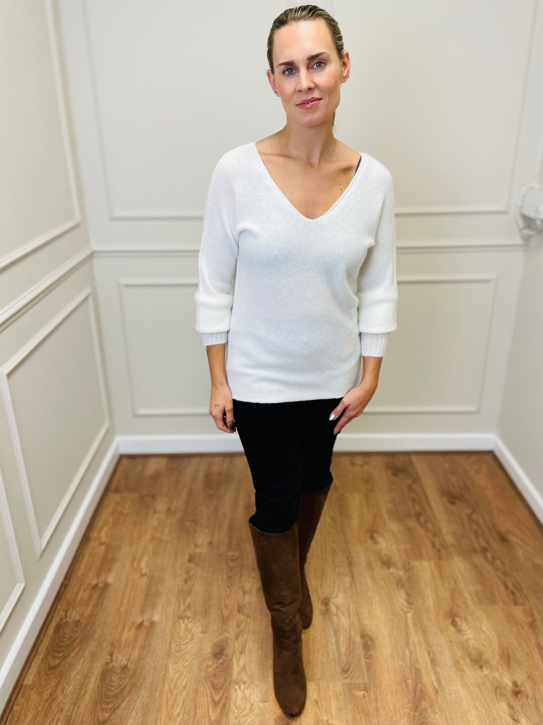 "SOPHIA" Fine Knit Jumper-White