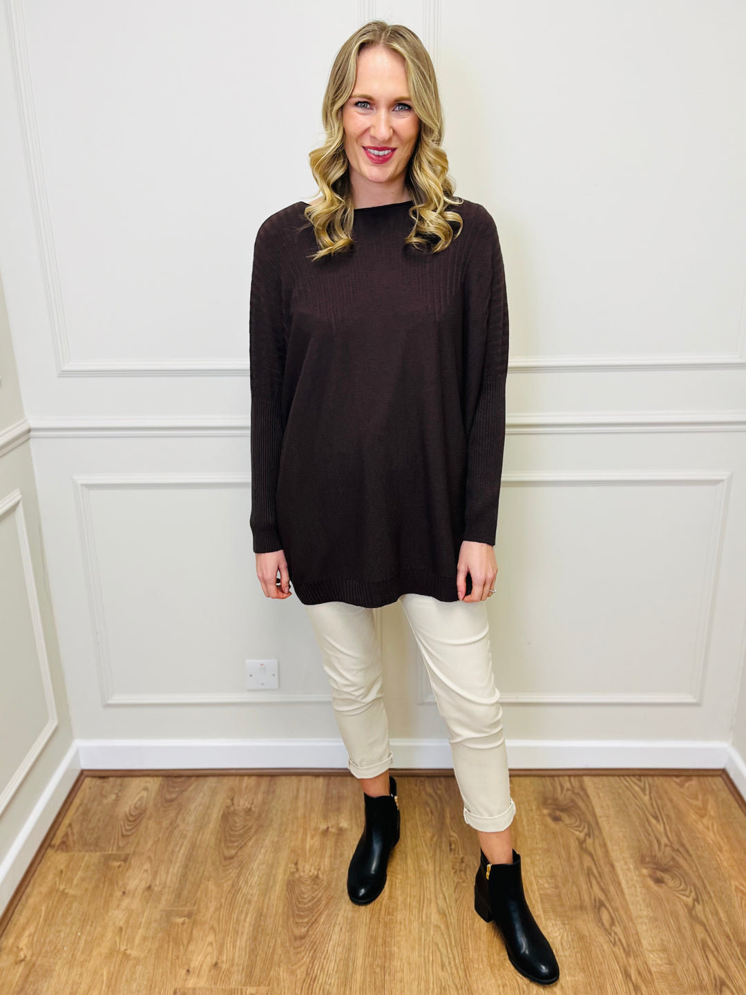 "JESSIE" Basic Soft Jumper-Brown